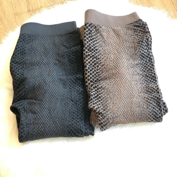 LAST 1 SAO PAULO Brown Textured Snakeskin Leggings - Picture 7 of 7